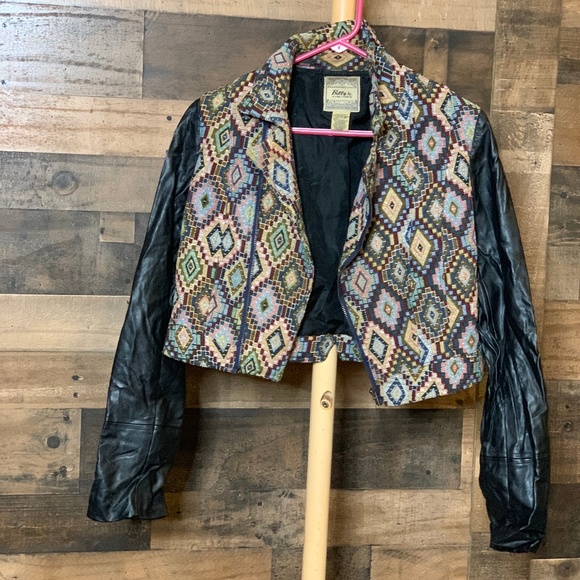 Colorful Crop Jacket - Picture 1 of 2
